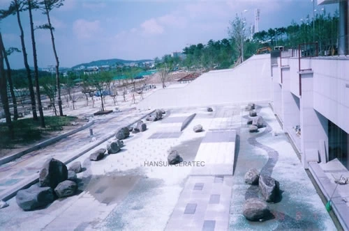 천안시청분수대 건강지압보도 (해미석심기) 시공 사진 2/2