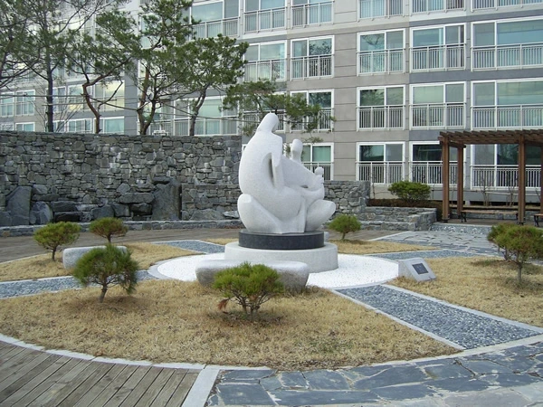 안성공도금호어울림 건강지압보도 (해미석심기) 시공 사진 4/6