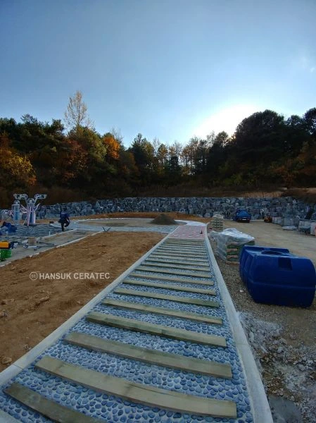 강원도 홍천 내촌면 현장 건강지압보도 (해미석심기) 시공 사진 3/6