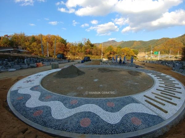 강원도 홍천 내촌면 현장 건강지압보도 (해미석심기) 시공 사진 4/6