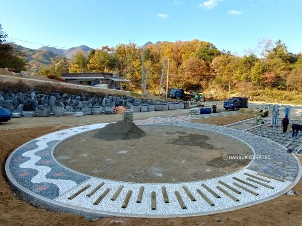 강원도 홍천 내촌면 현장 건강지압보도 (해미석심기) 시공 사진 5/6