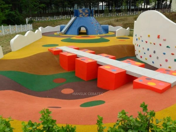청주유아교육진흥원탄성(EPDM)포장 스톤카펫 Color Stone (멘트·규사·세라믹) 포장 시공 사진 2/4