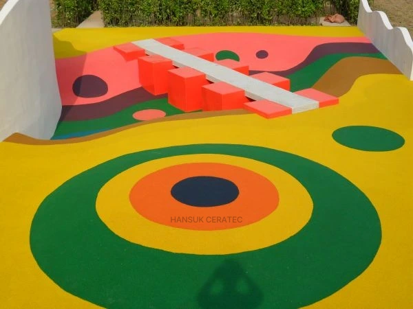 청주유아교육진흥원탄성(EPDM)포장 스톤카펫 Color Stone (멘트·규사·세라믹) 포장 시공 사진 3/4