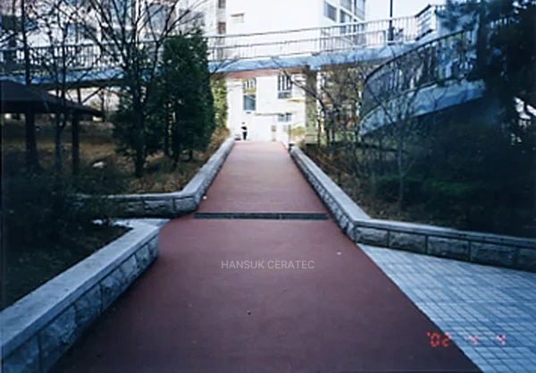 산본 주공아파트내 포장 스톤카펫 Color Stone (멘트·규사·세라믹) 포장 시공 사진 2/2