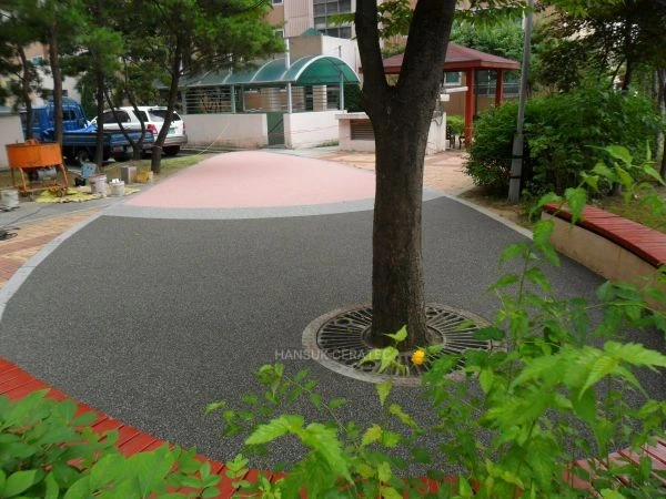 경기도광주쌍용아파트내칼라스톤(콩자갈)포장 스톤카펫 Natural Stone (콩자갈수지) 포장 시공 사진 2/2