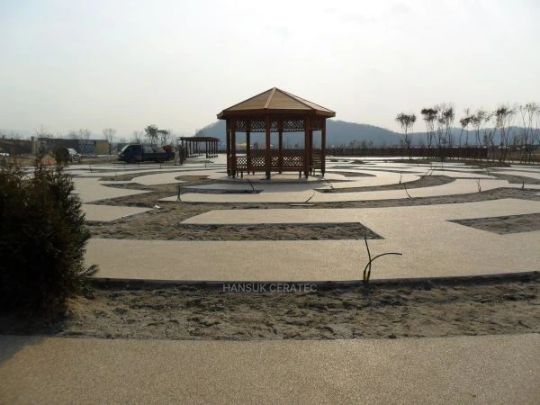 임진강하수처라장내칼라스톤(콩자갈)포장 스톤카펫 Natural Stone (콩자갈수지) 포장 시공 사진 6/6