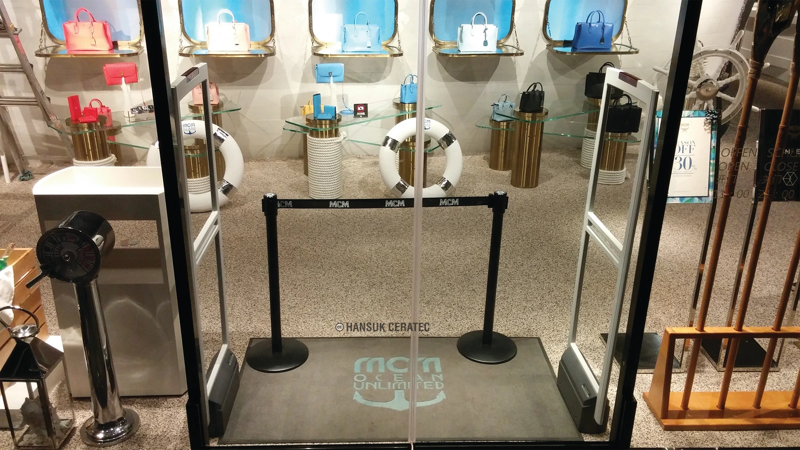제주 MCM매장 스톤카펫 Natural Stone (콩자갈수지) 포장 시공 사진 3/3