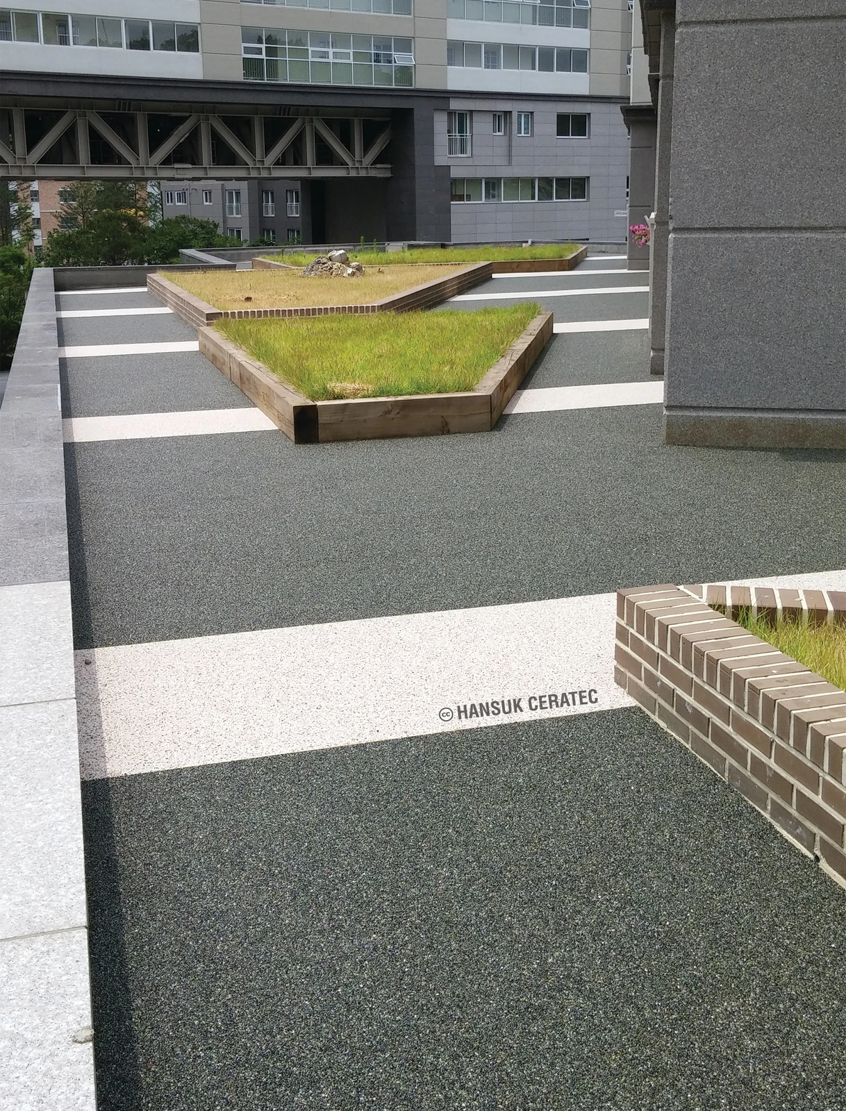 서초동 포스코 The Sharp 스톤카펫 Natural Stone (콩자갈수지) 포장 시공 사진 2/4
