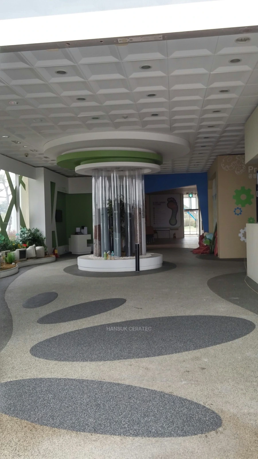용인 리싸이클링센터홍보관 리모델링 스톤카펫 Natural Stone (콩자갈수지) 포장 시공 사진 3/3
