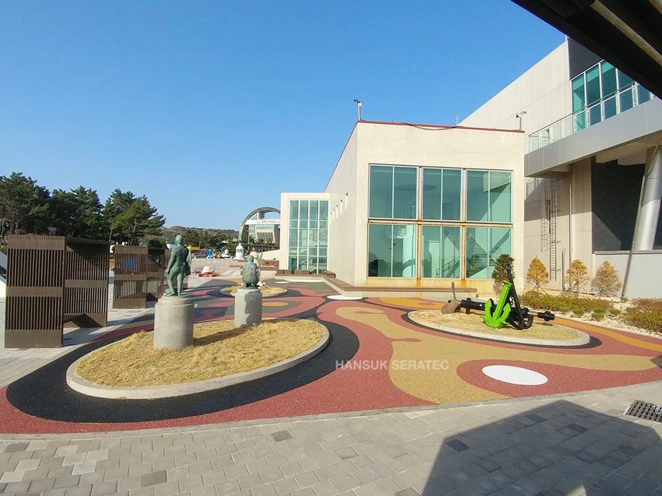 포항 간절곶 국립등대박물관 스톤카펫 Natural Stone (콩자갈수지) 포장 시공 사진 3/4