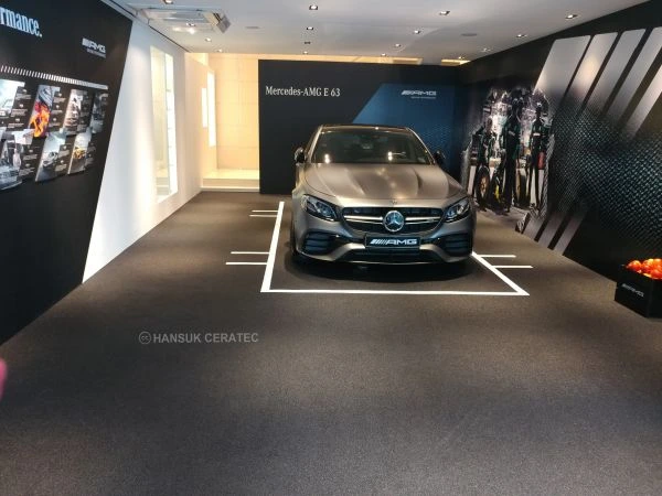 청담동 벤츠 AMG 전시장 스톤카펫 Natural Stone (콩자갈수지) 포장 시공 사진 3/7