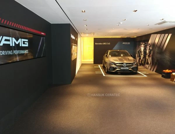 청담동 벤츠 AMG 전시장 스톤카펫 Natural Stone (콩자갈수지) 포장 시공 사진 4/7
