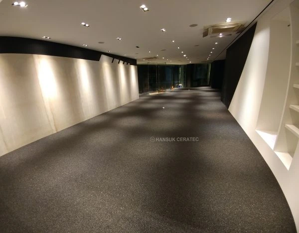 청담동 벤츠 AMG 전시장 스톤카펫 Natural Stone (콩자갈수지) 포장 시공 사진 6/7
