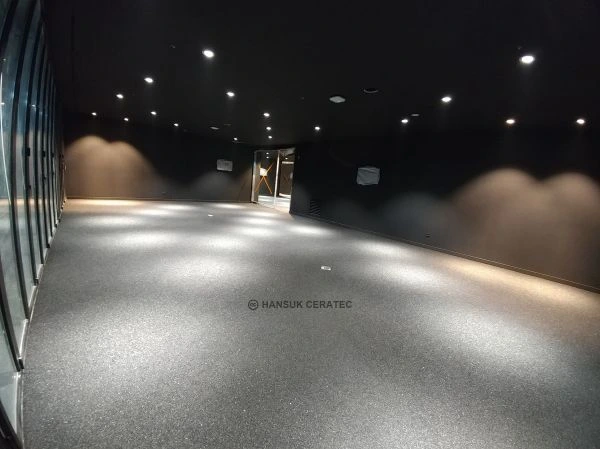 한성자동차 벤츠 청담동 전시장 스톤카펫 Natural Stone (콩자갈수지) 포장 시공 사진 5/6