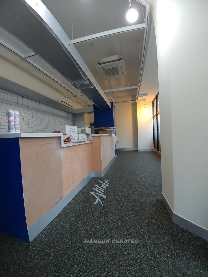 배곶알리바바매장 스톤카펫 Natural Stone (콩자갈수지) 포장 시공 사진 2/3