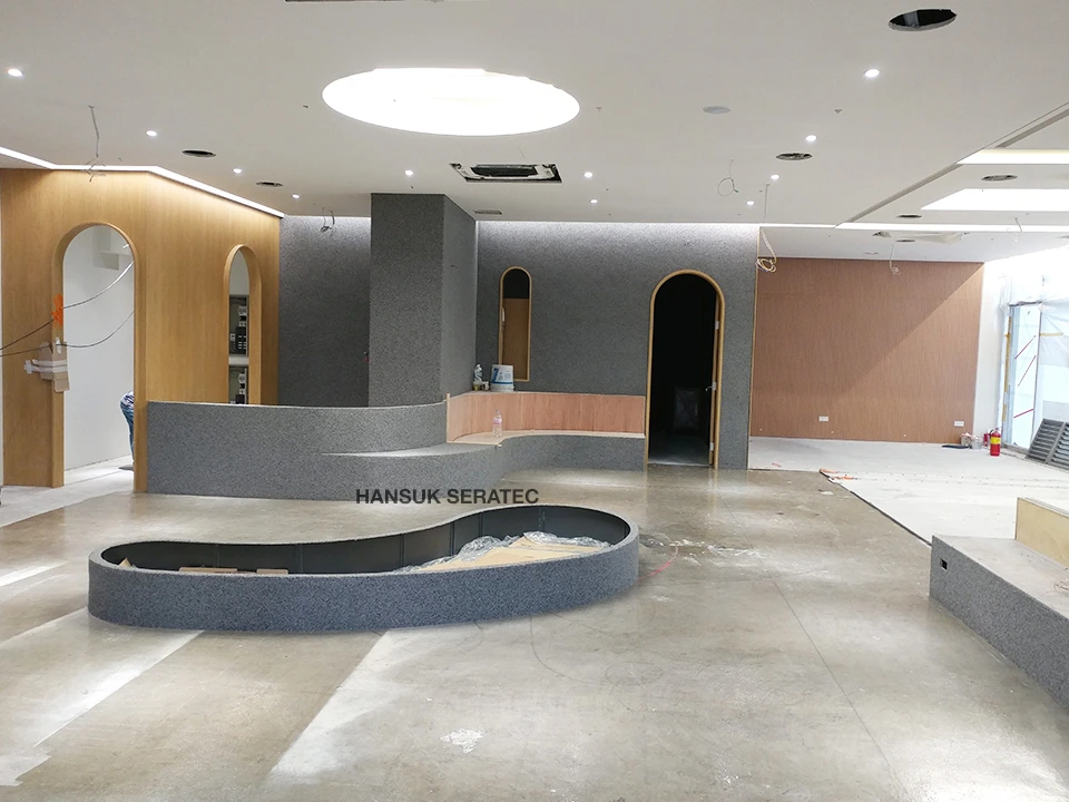 가산동 디지털단지 내 게임회사 홍보관 스톤카펫 Natural Stone (콩자갈수지) 포장 시공 사진 6/10