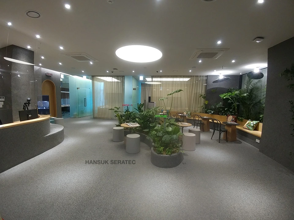 가산동 디지털단지 내 게임회사 홍보관 스톤카펫 Natural Stone (콩자갈수지) 포장 시공 사진 9/10