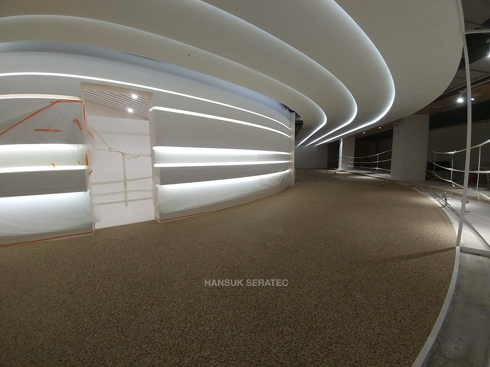 분당구 스포츠센터 실내골프연습장 스톤카펫 Natural Stone (콩자갈수지) 포장 시공 사진 2/4