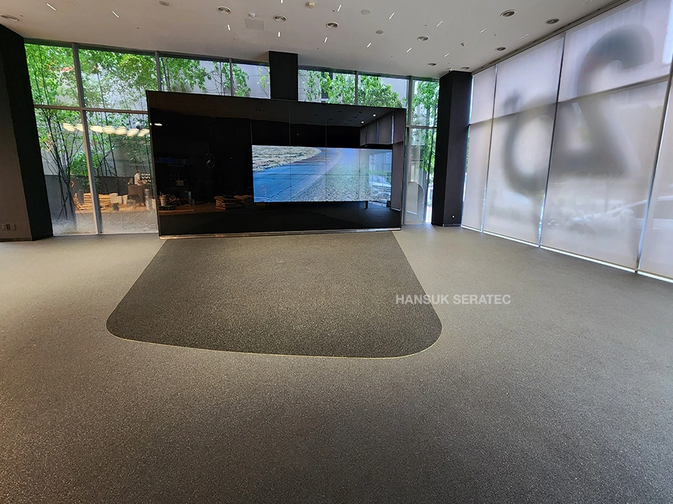 광교수지 벤츠전시장 리모델링 스톤카펫 Natural Stone (콩자갈수지) 포장 시공 사진 2/4