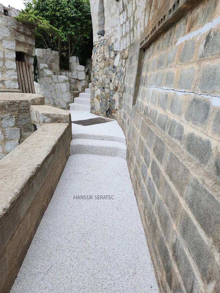 거제 매미성 스톤카펫 Natural Stone (콩자갈수지) 포장 시공 사진 4/7