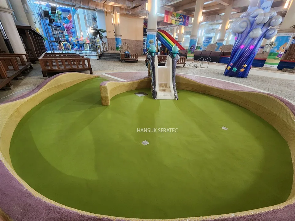 부천 웅진플레이도시 스톤카펫 Natural Stone (콩자갈수지) 포장 시공 사진 7/8