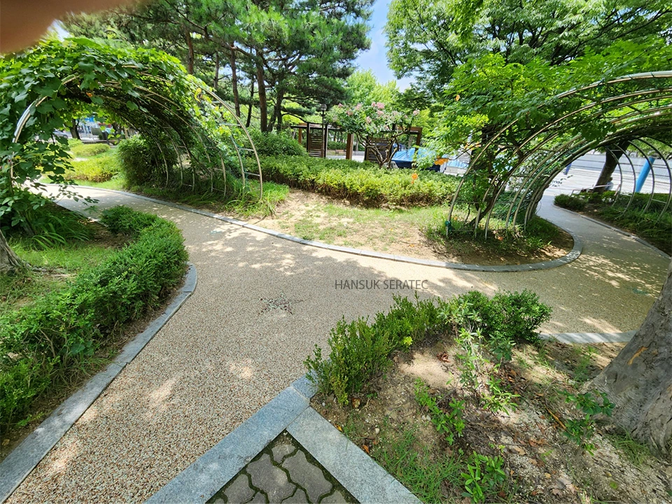 구미 봉곡테마공원 스톤카펫 Natural Stone (콩자갈수지) 포장 시공 사진 6/23