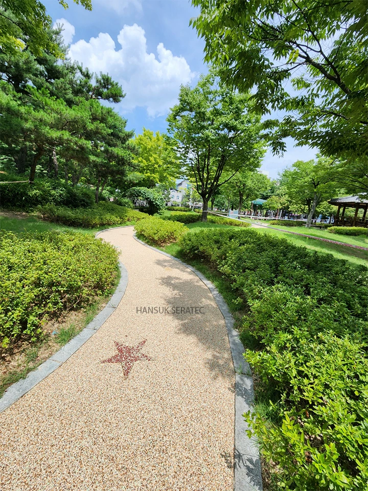 구미 봉곡테마공원 스톤카펫 Natural Stone (콩자갈수지) 포장 시공 사진 10/23