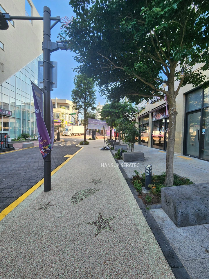 제주 서귀포 이중섭거리 스톤카펫 Natural Stone (콩자갈수지) 포장 시공 사진 5/16