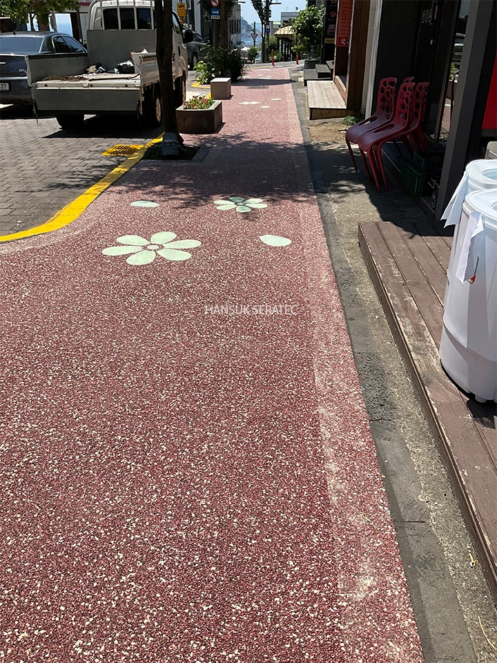 제주 서귀포 이중섭거리 스톤카펫 Natural Stone (콩자갈수지) 포장 시공 사진 13/16