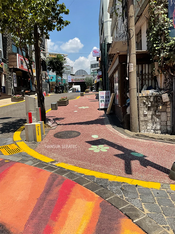 제주 서귀포 이중섭거리 스톤카펫 Natural Stone (콩자갈수지) 포장 시공 사진 16/16