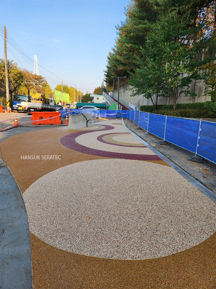 개포3동 양재천 안심 산책로 스톤카펫 Natural Stone (콩자갈수지) 포장 시공 사진 7/8