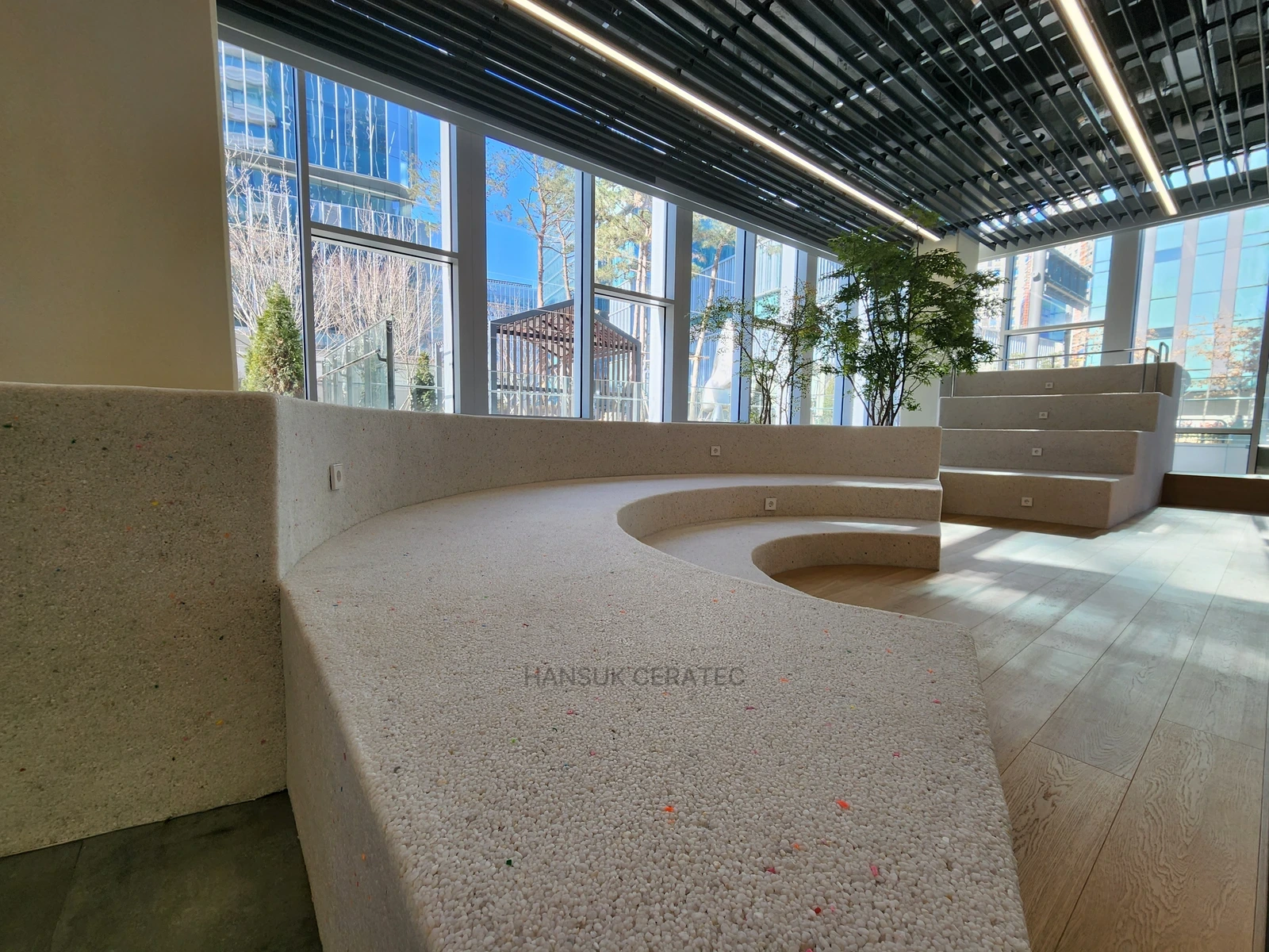우아한형제들 판교사옥 스톤카펫 Natural Stone (콩자갈수지) 포장 시공 사진 7/9